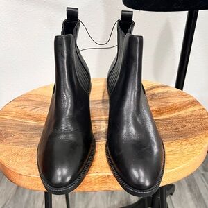 NWT Ralph Lauren Leather Boots